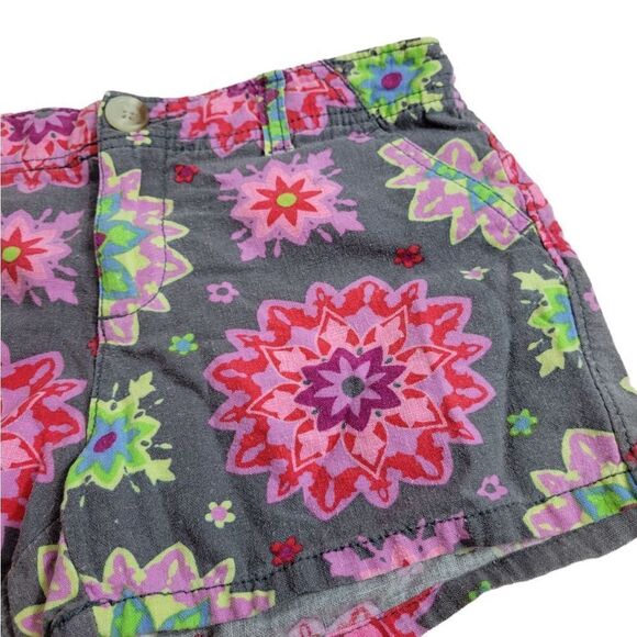 Old Navy floral shorts 12 - Picture 2 of 4
